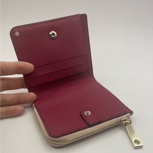New KATE SPADE Small bifold Wallet Pink burgundy Colourblock Gold Toned Zip #500